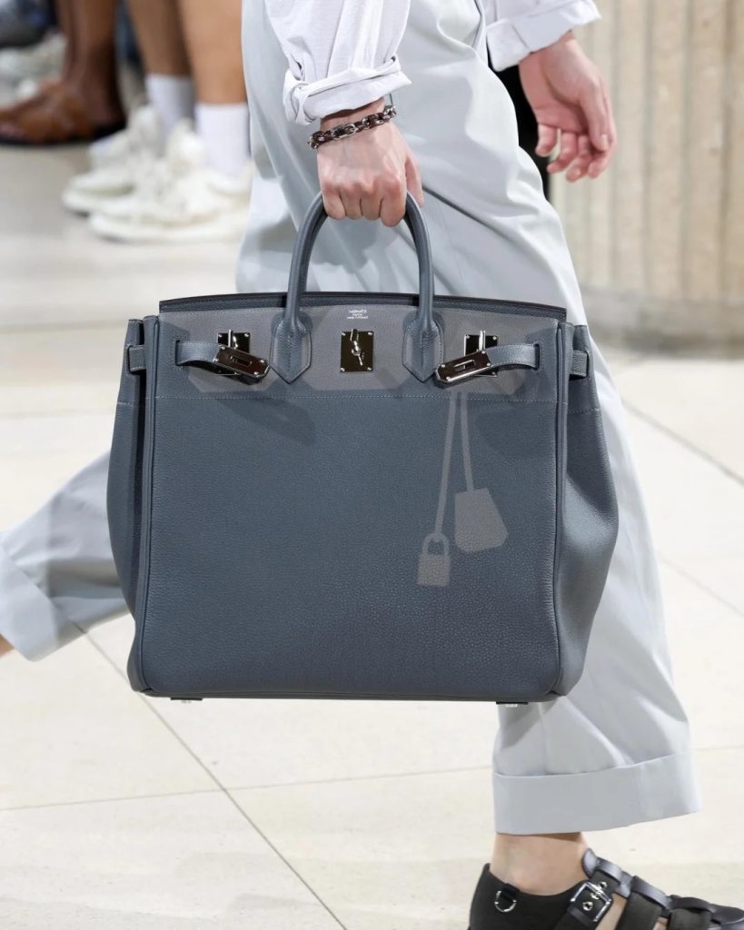 Hermès HAC bag in the Coup de Soleil design