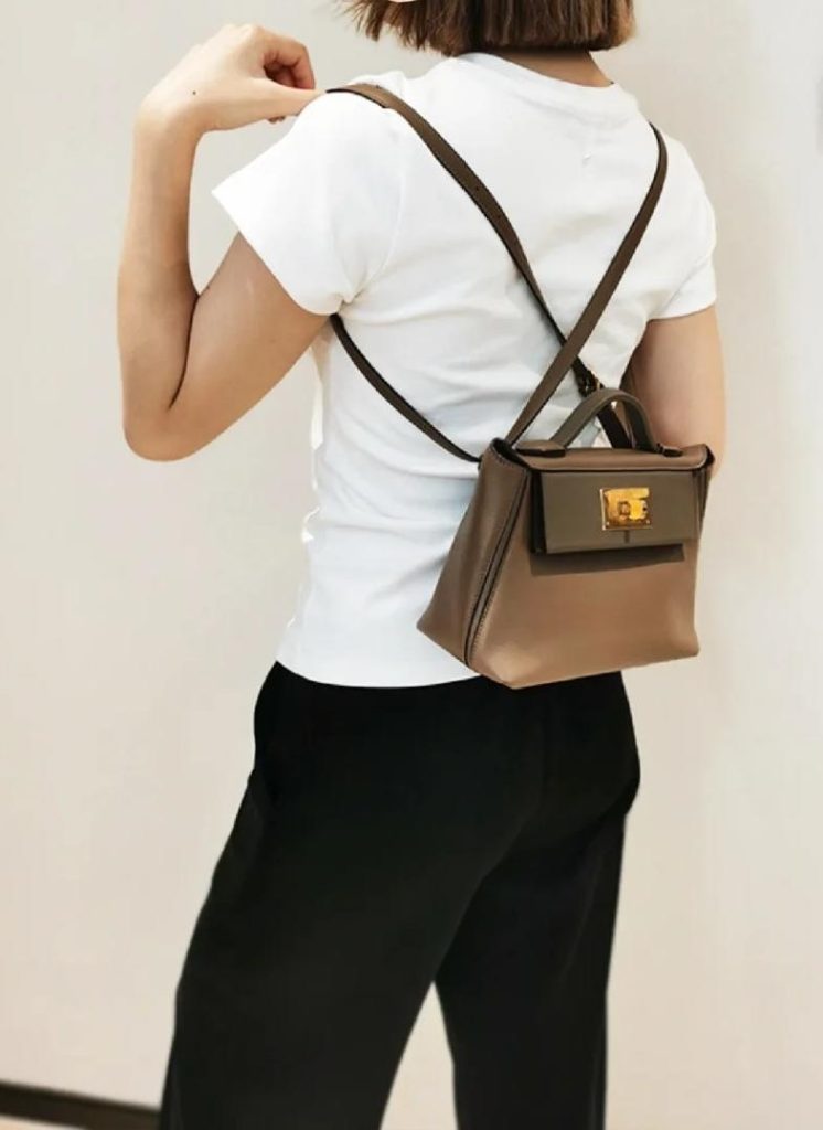 Hermès 2424 backpack style